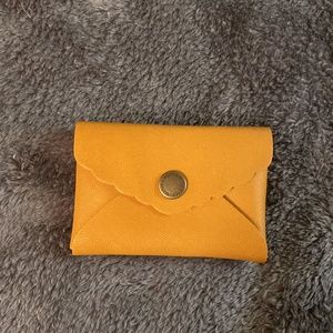 NWOT Portland Leather Goods "AP" mini daisy wallet